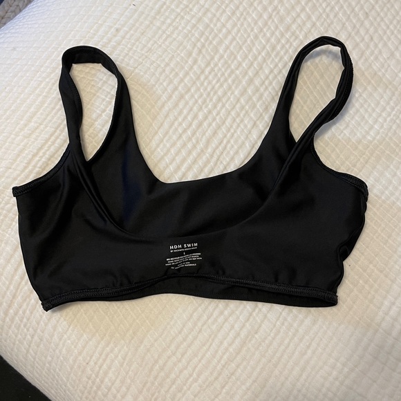 Hackwith Design House L bathing suit top - Picture 3 of 3